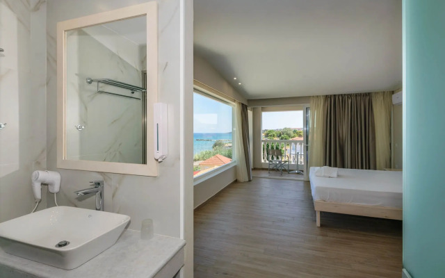 Belussi Beach Hotel & Suites