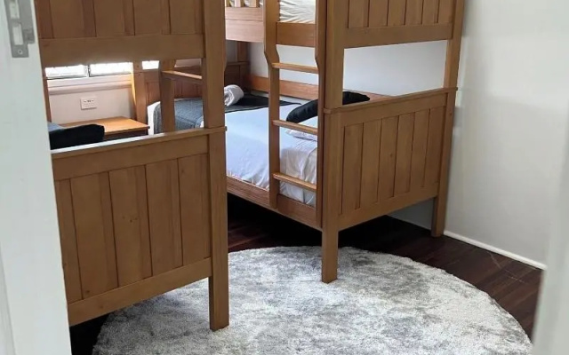 Essex Court – Guest Rooms – The Strand