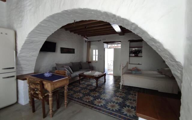 Traditional Suites in Chora Kythnos #1