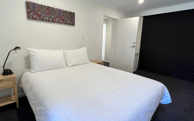 Stay at Alice Springs Hotel