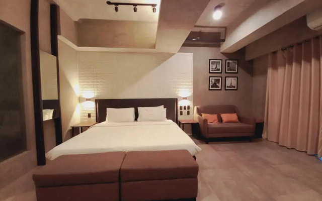 Studio Stay Servce Aprtmnt 2pax allows 3pax 17077