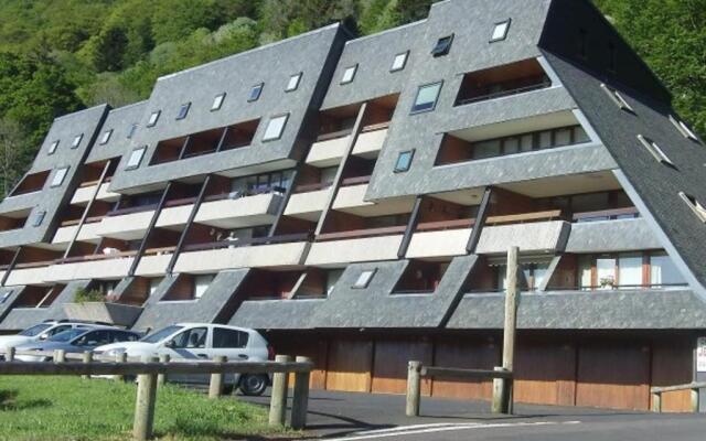 Appartement Mont-Dore, 1 pièce, 4 personnes - FR-1-415-54