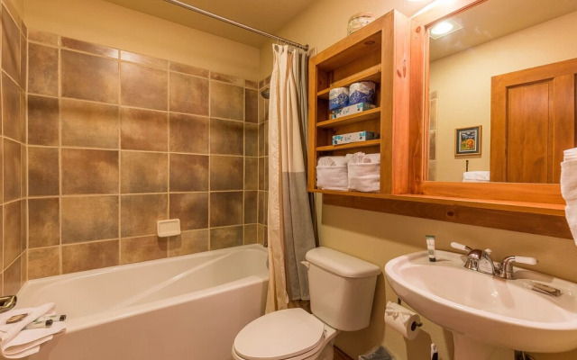 Red Hawk Townhomes by Summit County Mountain Retreats