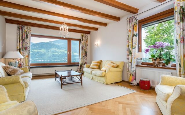 Beautiful Chalet in Zell Am See