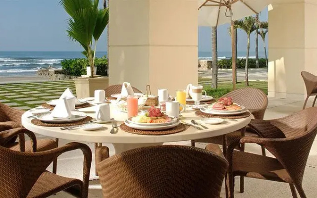 Tres Vidas Acapulco Suites