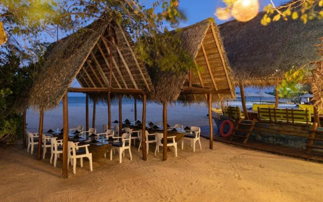 Maalu Maalu Resort & Spa