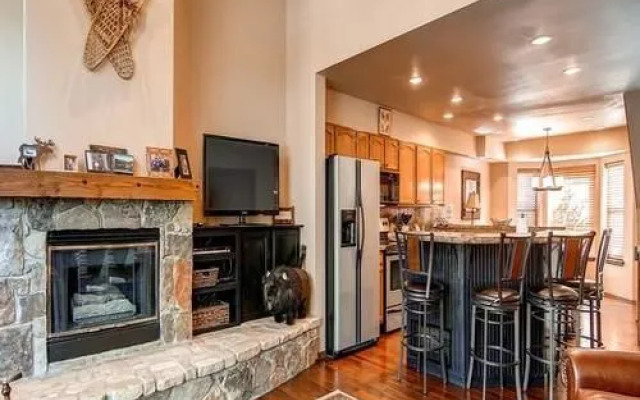 Village Point By Pinnacle Lodging