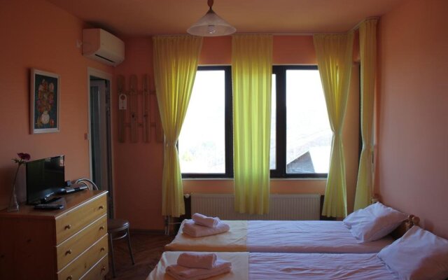 Daskalov Guest House