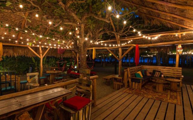 Playa 506 Beachfront Hostel
