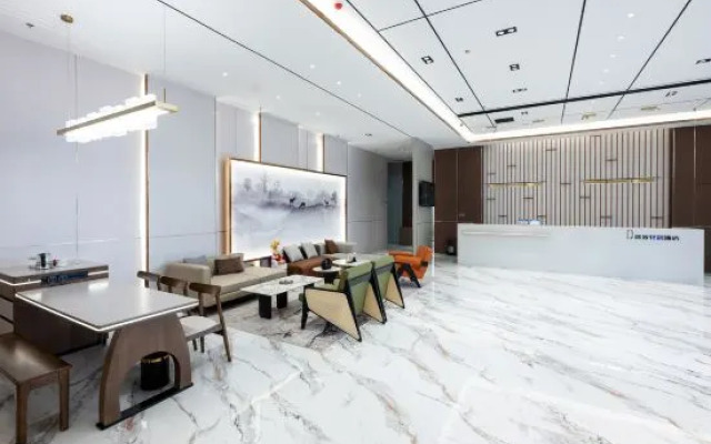 Tuke light hotel