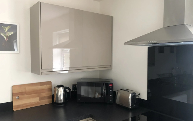 1 & 2 Bedroom Shield House Apartments Sheffield Centre