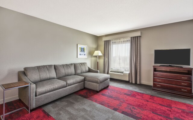 Hampton Inn & Suites Madison-West