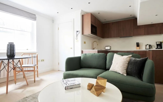 Sonder Kensington Town House