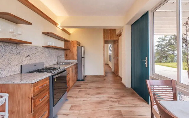 11br Villa w Jacuzzi Mountain View in Jarabacoa