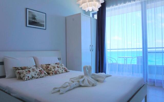 Aurora apartments on the beach