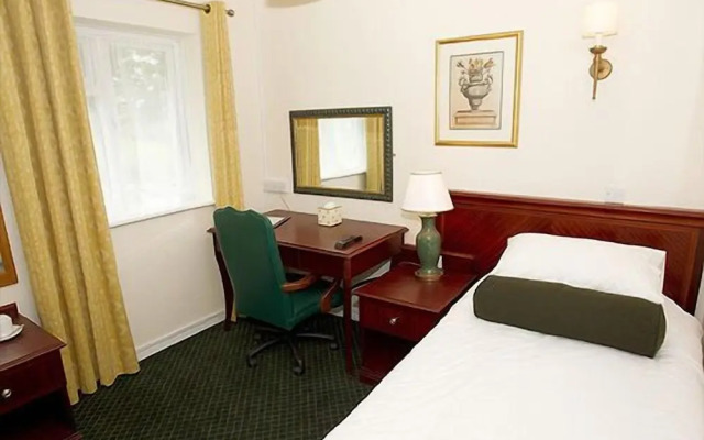 Bells Hotel and Country Club
