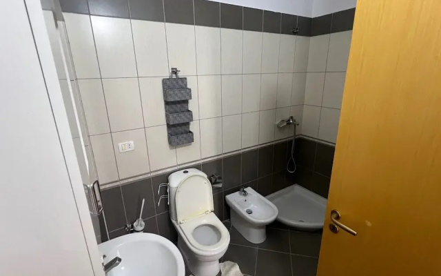 Beautiful 2 Bedroom Flat