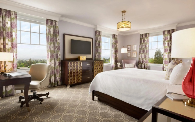 Claremont Resort & Club