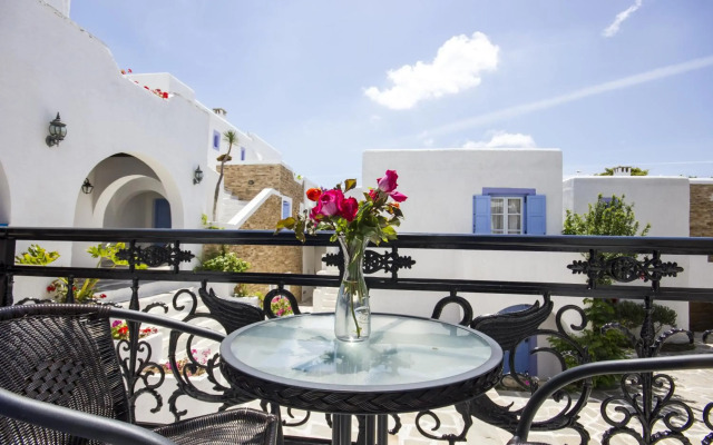 Naxos Holidays