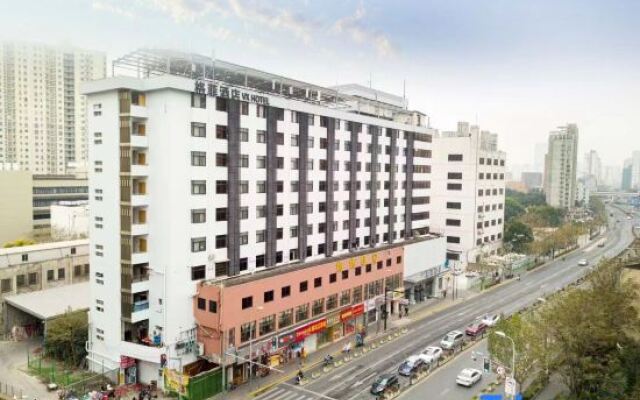 VX Hotel (Shanghai Beiwaitan Ningguo Road Subway Station)