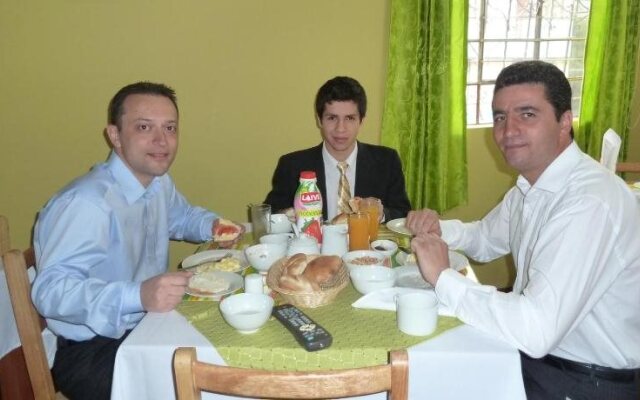 Hostal Praga Inn