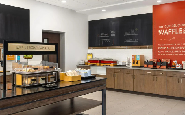 Hampton Inn By Hilton Cornwall