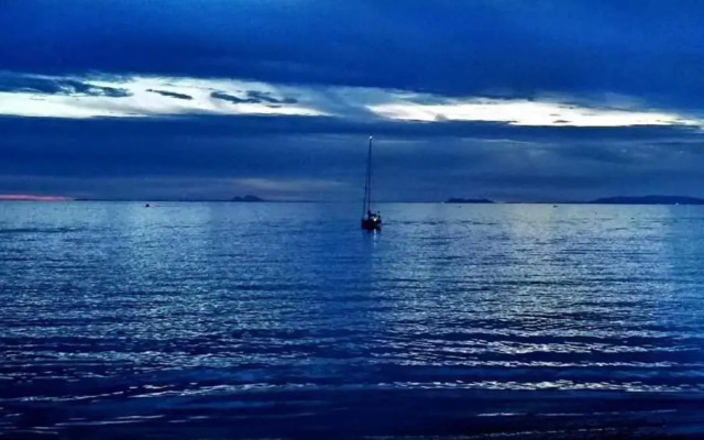 Cozy 2-bed 2-bathroom apartment in sunny Marbella