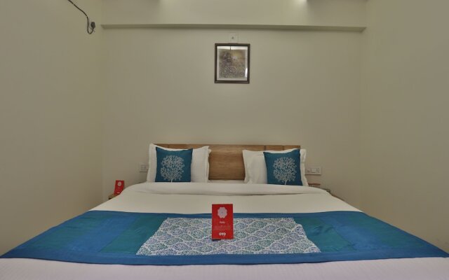 Collection O 12462 Hotel Shiv Inn