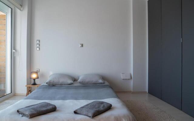 Seaside Maisonette for 5 in Itea