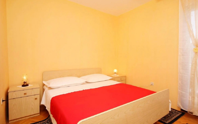 Ljube - quiet location & close to the beach - A2(4+1)