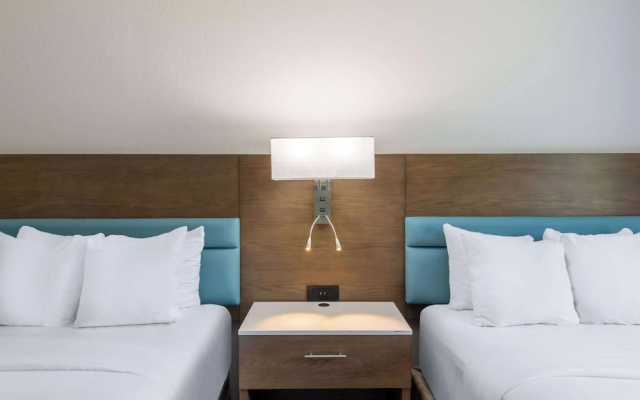 Mainstay Suites