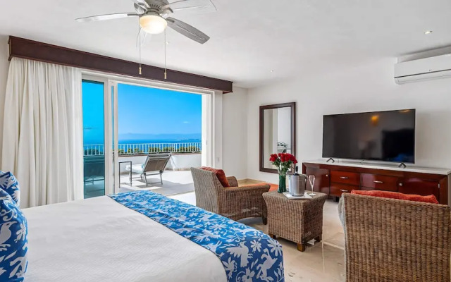 HOLT Grand Miramar Residences