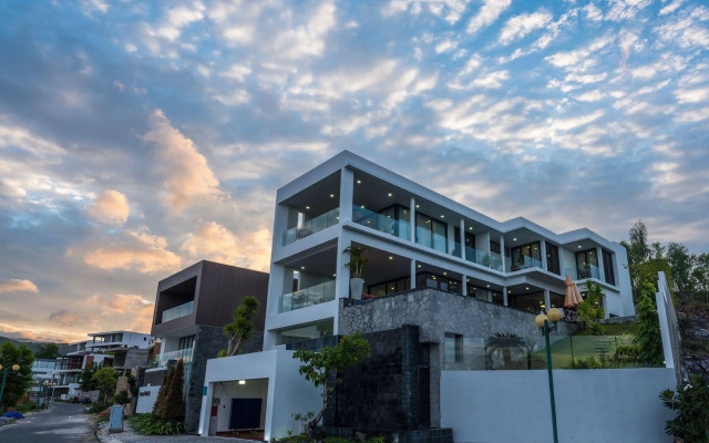 Hapier Villa