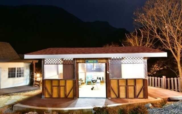 Jeongseon Cloud Ladder Pension