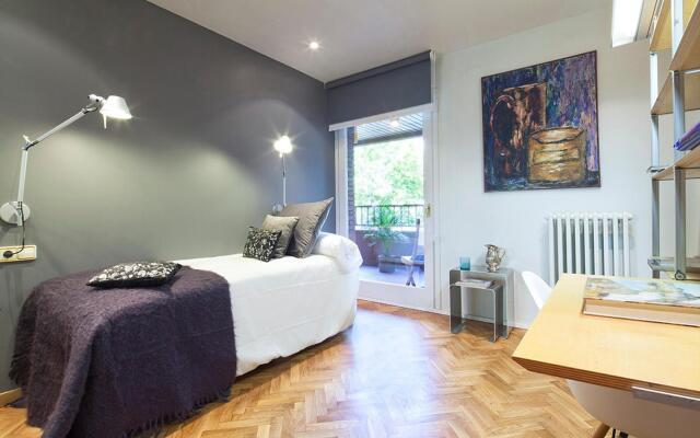 My Space Barcelona- Bonanova for 8 people