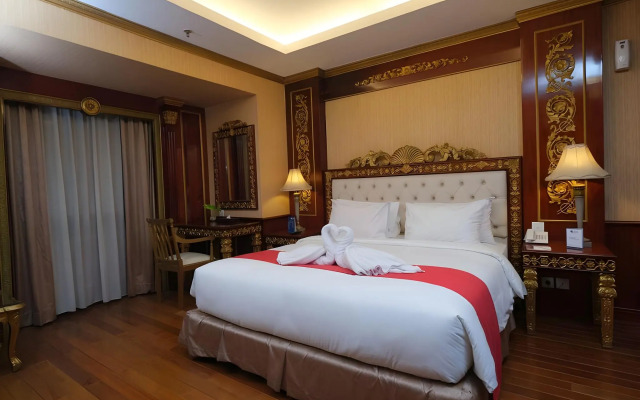 Grand Orchid Hotel