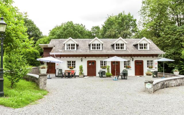Classy Apartment in Bohon With Garden