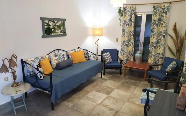 Apartment 94m2, center of Sitia, WiFi, 350m beach