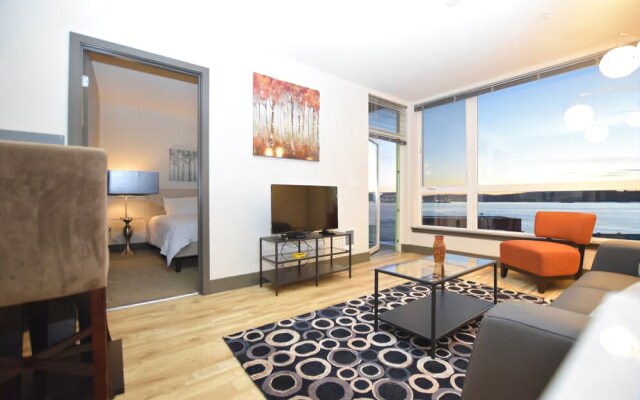 Belltown Pike Place Suites by Luxe Hubs