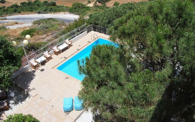 Chrysiida Luxury Suites