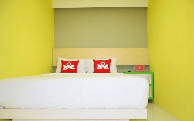 Zen Rooms Near Tunjungan Plaza