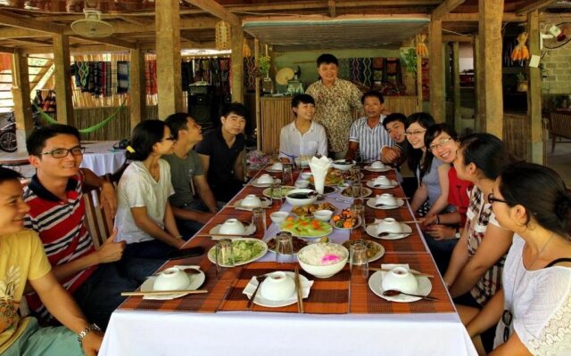 Minh Tho Stilt House