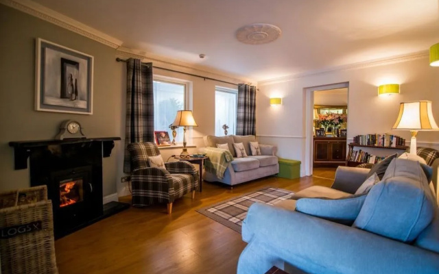 Hazelwood Lodge