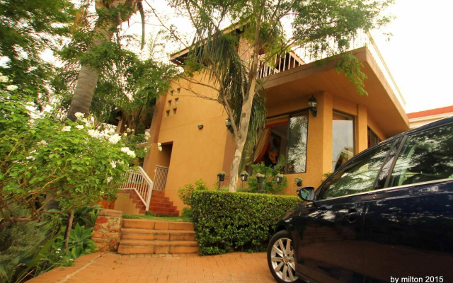 Sunset Ridge Guesthouse