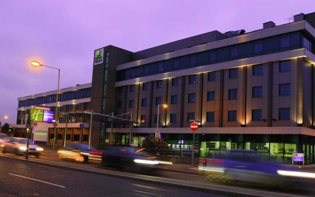 Holiday Inn Express London Heathrow T5, an IHG Hotel