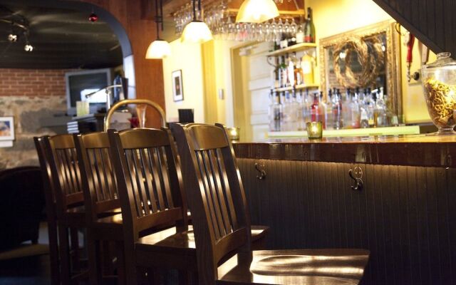 The Oxford House Inn