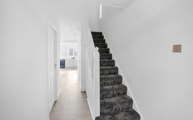 Serenity Retreat in Dagenham