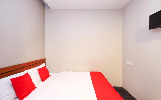 OYO 910 Hills Residence
