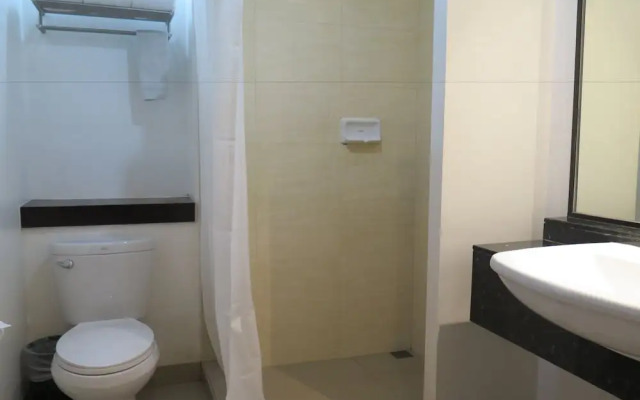 Circle Inn Iloilo City Center