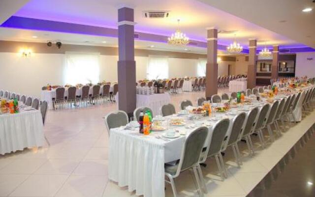 Perla Hotel & Dom Weselny